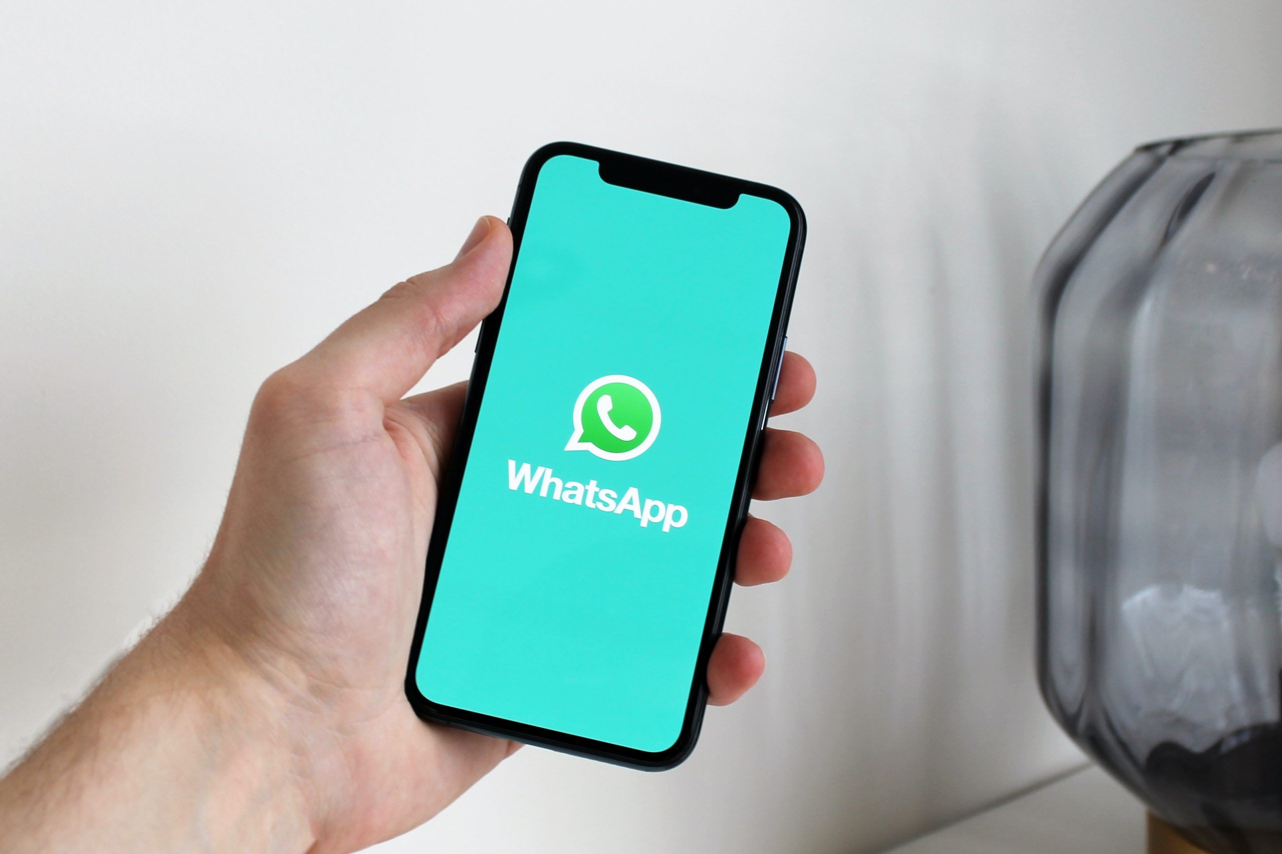 Whatsapp vs. Signal: Which Is More Secure?